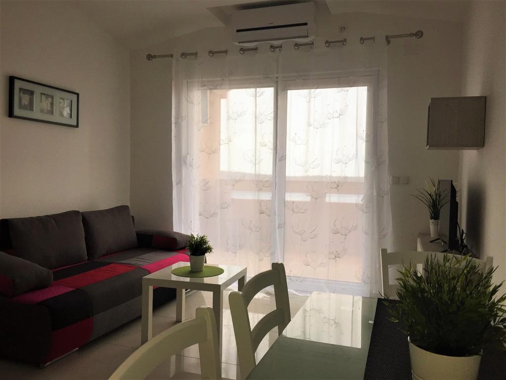 Apartmani Orhideja Rab Town Exterior foto