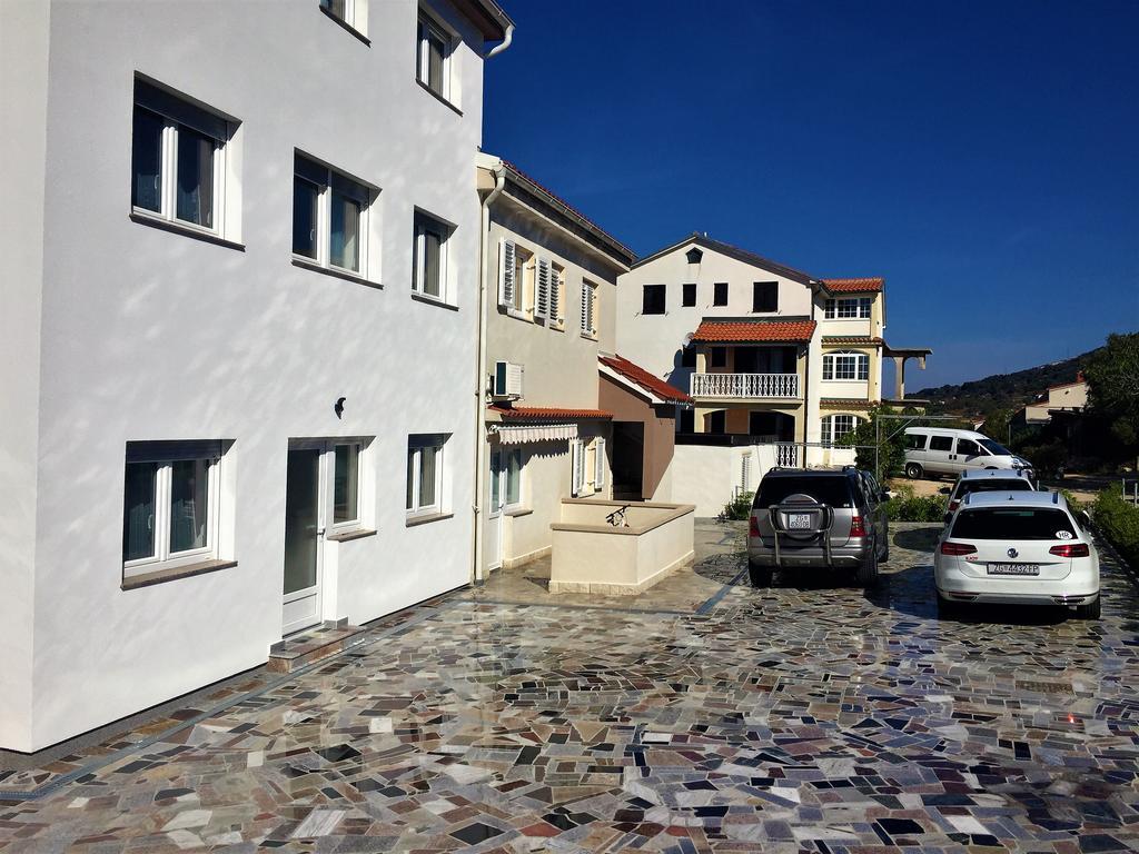 Apartmani Orhideja Rab Town Zimmer foto